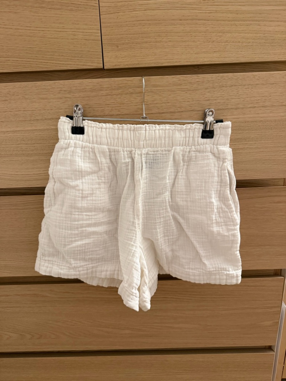 Gap White Gauze Elastic Waist Shorts